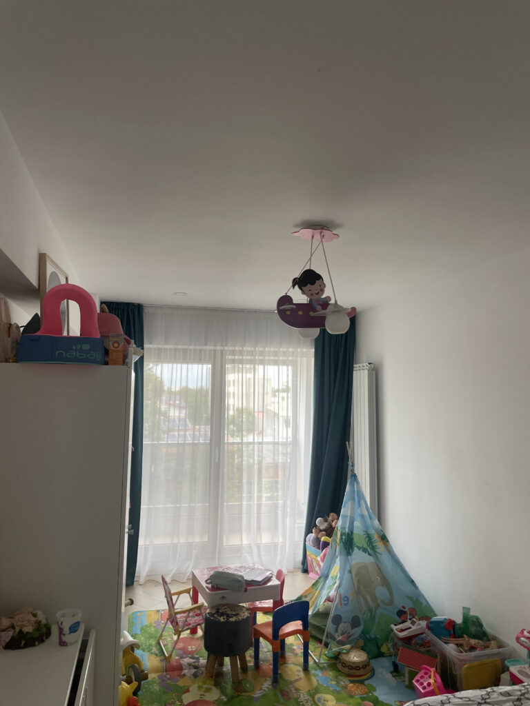 zugrav expertcamera living renovare apartamentzugrav bucuresti camera copil renovare apartament